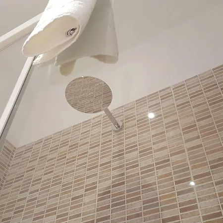 ゲストハウス Le Tre Spezie ラ・スペツィア