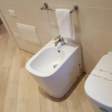 ゲストハウス Le Tre Spezie ラ・スペツィア