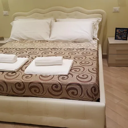 Le Tre Spezie 게스트하우스 3*